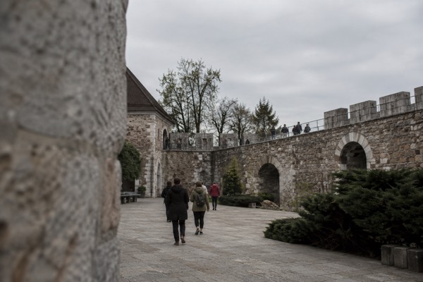 Ljubljana: Castle Entry Ticket with Optional Funicular Ride