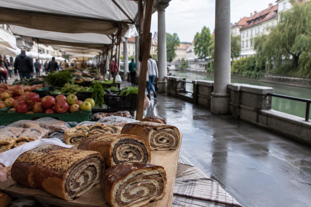 Slices of potica showing the spiral of walnut filling